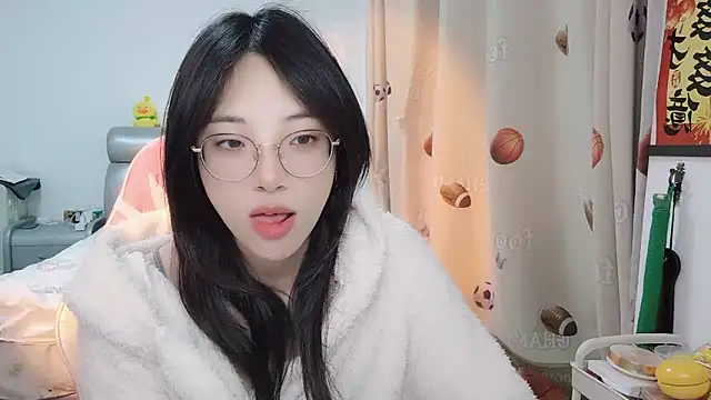 Snapshot of ooo___mimi chatting on 02.25.25 ooo mimi online show from 02.25.25