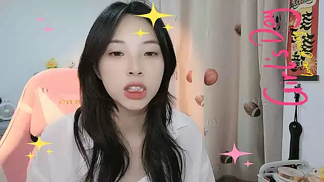 Snapshot of ooo___mimi chatting on 03.04.25 ooo mimi online show from 03.04.25