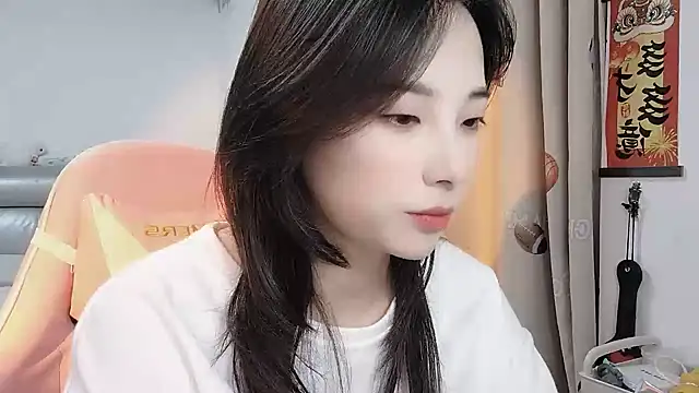 Snapshot of ooo___mimi chatting on 03.14.25 ooo mimi online show from 03.14.25