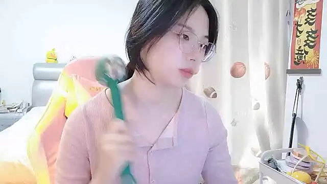 Snapshot of ooo___mimi chatting on 03.21.25 ooo mimi online show from 03.21.25