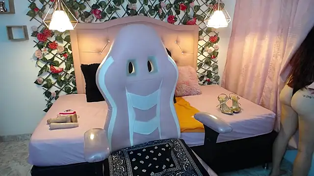 ElizabethSweet  online show from 11.04.25