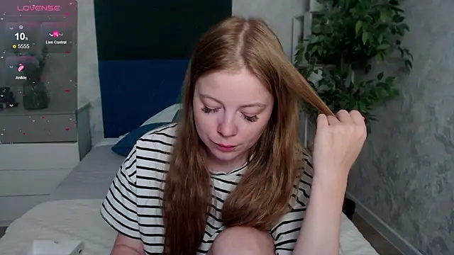 JennyyHot online show from 04.30.26