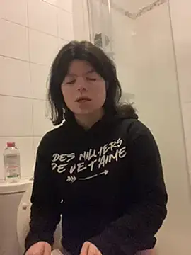 annonyme  422 online show from 03.14.25