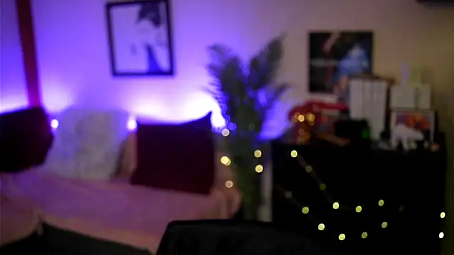 Snapshot of Bellis_Perenis chatting on 10.07.25 Bellis Perenis online show from 10.07.25