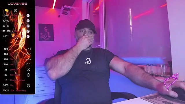 Snapshot of MAGABEAR077 chatting on 03.18.26 MAGABEAR077 online show from 03.18.26