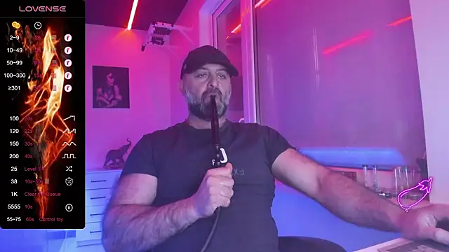 Snapshot of MAGABEAR077 chatting on 03.19.26 MAGABEAR077 online show from 03.19.26