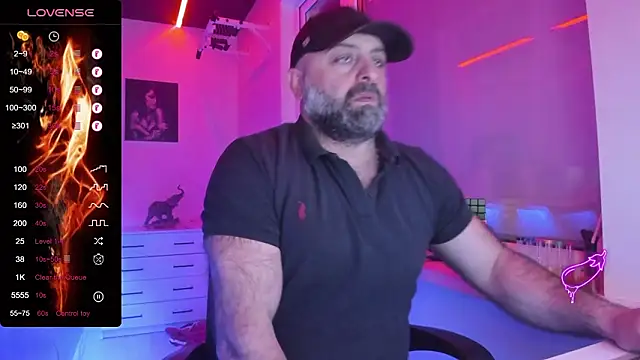 Snapshot of MAGABEAR077 chatting on 03.24.26 MAGABEAR077 online show from 03.24.26