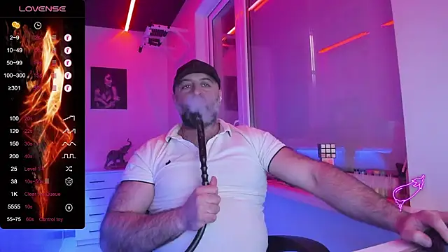 Snapshot of MAGABEAR077 chatting on 03.28.26 MAGABEAR077 online show from 03.28.26