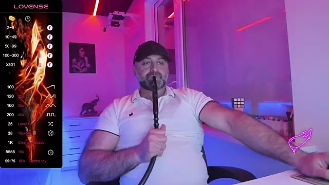 Snapshot of MAGABEAR077 chatting on 04.07.26 MAGABEAR077 online show from 04.07.26