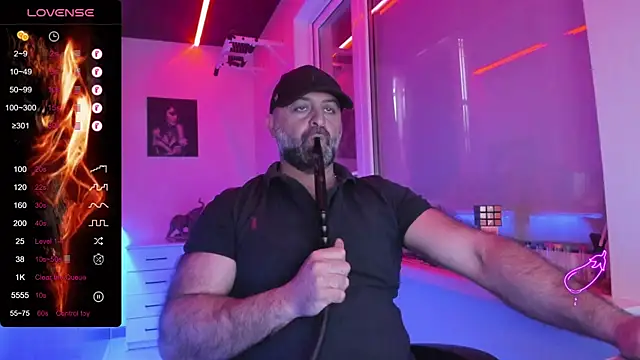 Snapshot of MAGABEAR077 chatting on 04.09.26 MAGABEAR077 online show from 04.09.26