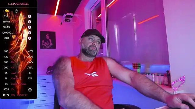 Snapshot of MAGABEAR077 chatting on 04.11.26 MAGABEAR077 online show from 04.11.26