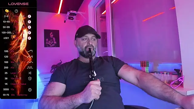 Snapshot of MAGABEAR077 chatting on 04.15.26 MAGABEAR077 online show from 04.15.26