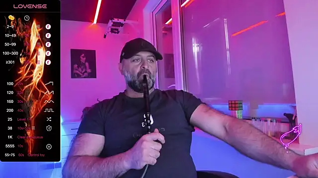 Snapshot of MAGABEAR077 chatting on 04.16.26 MAGABEAR077 online show from 04.16.26