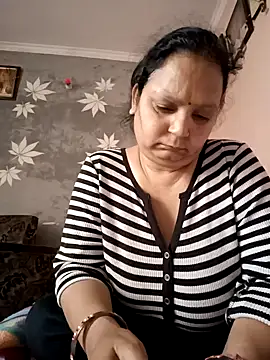 Kavya kapoor online show from 02.10.25