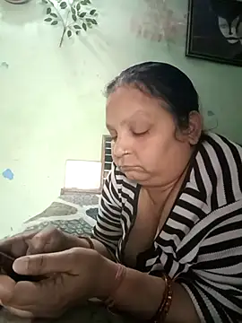 Kavya kapoor online show from 02.16.25