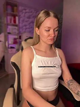 Devill Angel  online show from 02.11.25