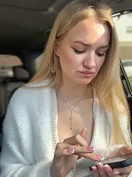 Devill Angel  online show from 10.18.25