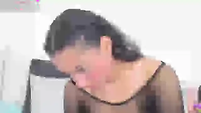 Snapshot of nathally_roses chatting on 02.13.25 nathally roses online show from 02.13.25