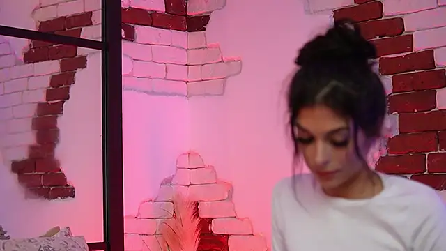 AngelinaCapri online show from 12.14.24