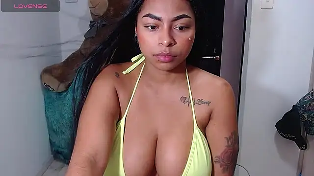 alanajonees22 online show from 02.06.25