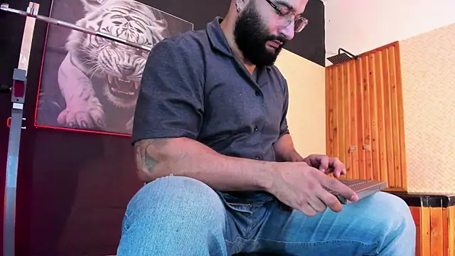 Luke  09 online show from 04.25.26