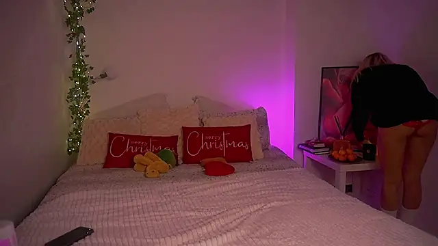 Heidi11 online show from 12.26.24