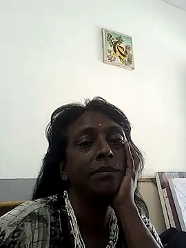 Snapshot of mamakarma1403 chatting on 02.21.25 mamakarma1403 online show from 02.21.25