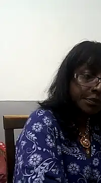 Snapshot of mamakarma1403 chatting on 02.21.25 mamakarma1403 online show from 02.21.25