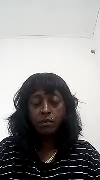 Snapshot of mamakarma1403 chatting on 02.26.25 mamakarma1403 online show from 02.26.25