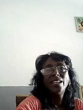 Snapshot of mamakarma1403 chatting on 03.01.25 mamakarma1403 online show from 03.01.25