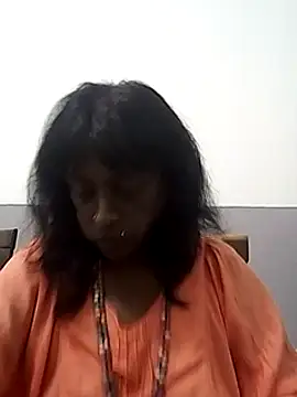 Snapshot of mamakarma1403 chatting on 03.06.25 mamakarma1403 online show from 03.06.25