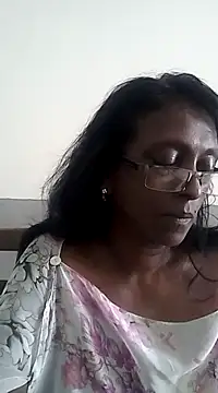 Snapshot of mamakarma1403 chatting on 03.11.25 mamakarma1403 online show from 03.11.25