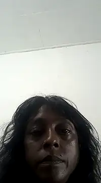 Snapshot of mamakarma1403 chatting on 03.12.25 mamakarma1403 online show from 03.12.25