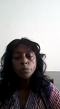 Snapshot of mamakarma1403 chatting on 03.17.25 mamakarma1403 online show from 03.17.25