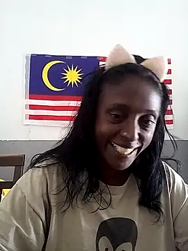 Snapshot of mamakarma1403 chatting on 09.10.25 mamakarma1403 online show from 09.10.25