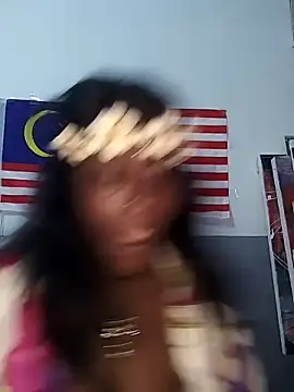 Snapshot of mamakarma1403 chatting on 09.13.25 mamakarma1403 online show from 09.13.25