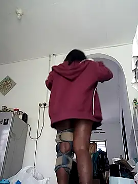 Snapshot of mamakarma1403 chatting on 10.01.25 mamakarma1403 online show from 10.01.25