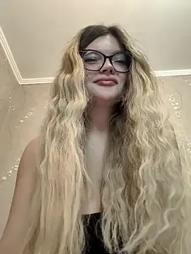 ZaraBloom online show from 03.28.26