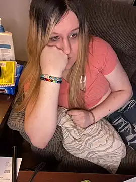 Snapshot of PuckBunny17 chatting on 01.04.25 PuckBunny17 online show from 01.04.25