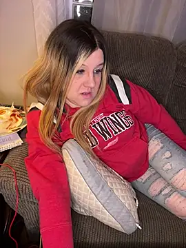 Snapshot of PuckBunny17 chatting on 01.14.25 PuckBunny17 online show from 01.14.25