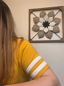 Snapshot of PuckBunny17 chatting on 02.27.25 PuckBunny17 online show from 02.27.25