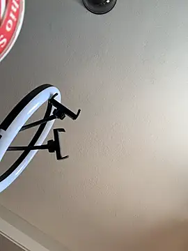 Snapshot of PuckBunny17 chatting on 03.18.25 PuckBunny17 online show from 03.18.25