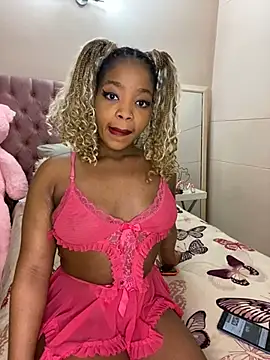 ItsLeyaa online show from 01.08.25