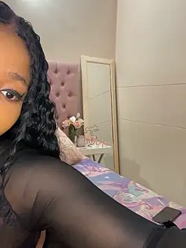 ItsLeyaa online show from 01.17.25