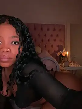 ItsLeyaa online show from 01.18.25