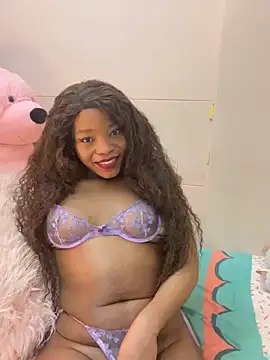 ItsLeyaa online show from 02.13.25