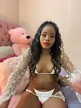 ItsLeyaa online show from 02.26.25