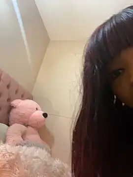 ItsLeyaa online show from 03.07.25