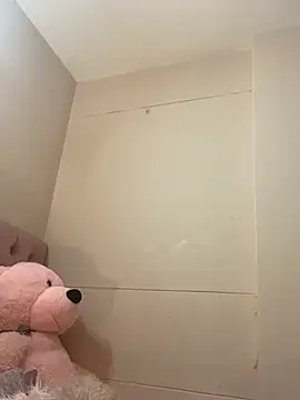 ItsLeyaa online show from 03.08.25