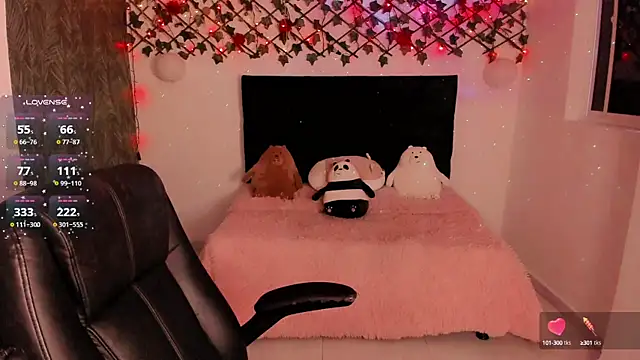 Snapshot of Lilith_Miller21 chatting on 09.21.25 Lilith Miller21 online show from 09.21.25